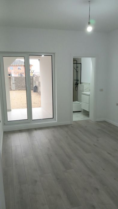 PROPRIETAR - locaţie excelenta, toate utilitaţile, finalizat