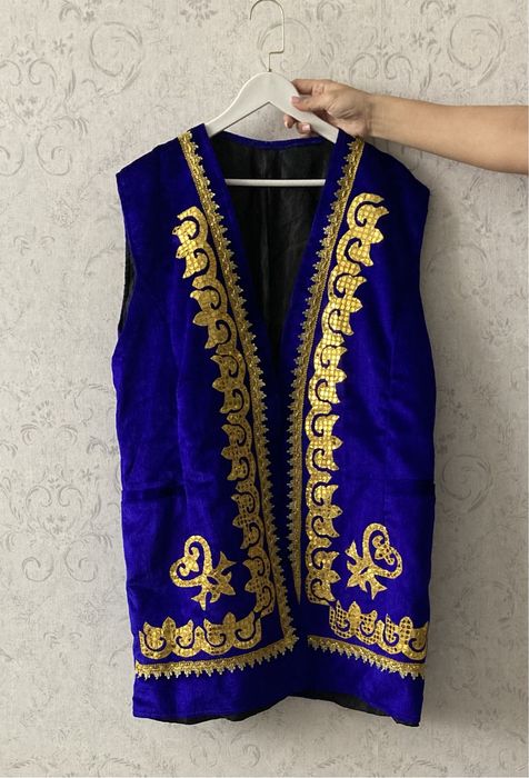 Қажекей. Жилет национальный