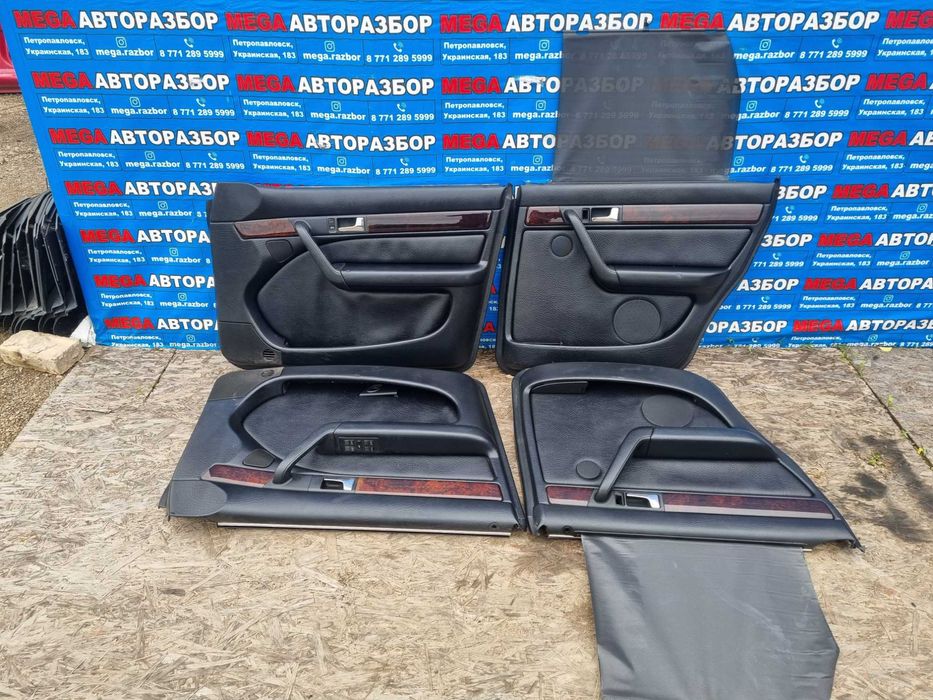 Обшивки дверей (Дверные карты) на Ауди С4 / Audi C4