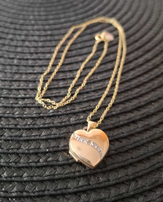 Сребърно колие с 9 карата златно покритие