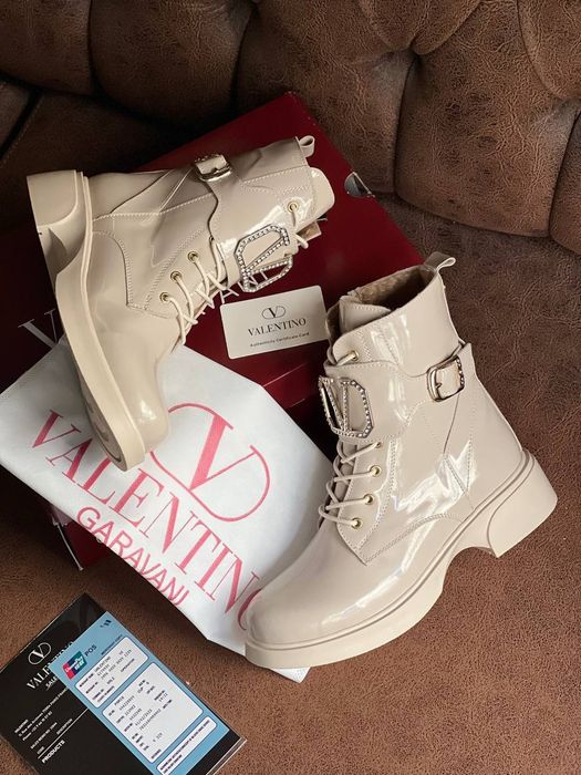 Ghete dama Valentino