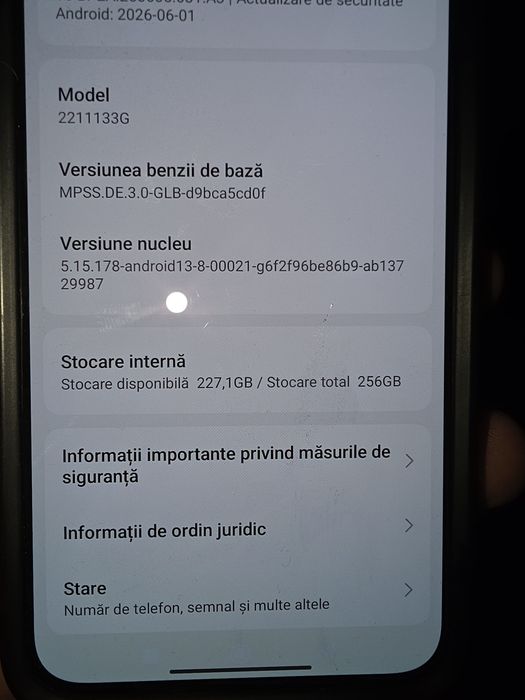 Vand  Xiaomi  13
