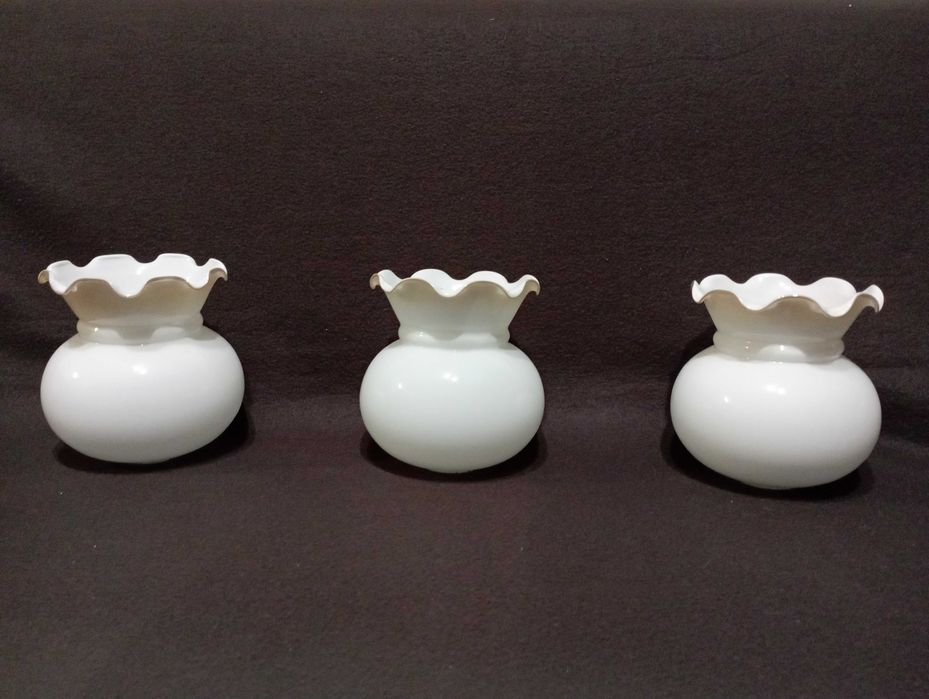 Стъклен абажур. Стъкло за лампа. Чашка за полилей