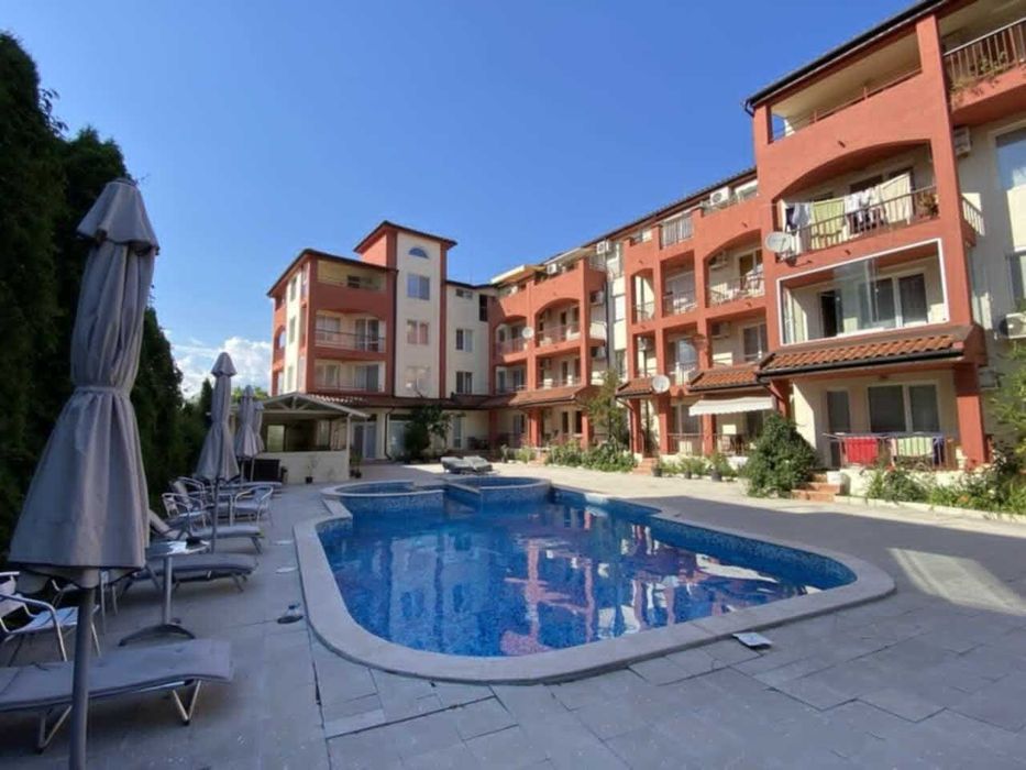 Продава се двустаен апартамент в гр.Несебър