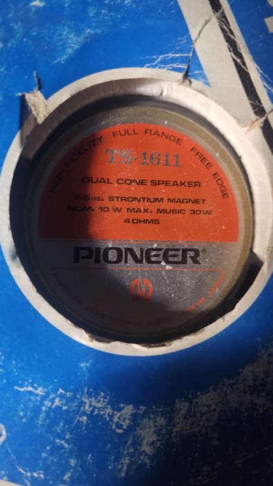 Тонколони Pioneer TS-1611 от 80те години хартиени
