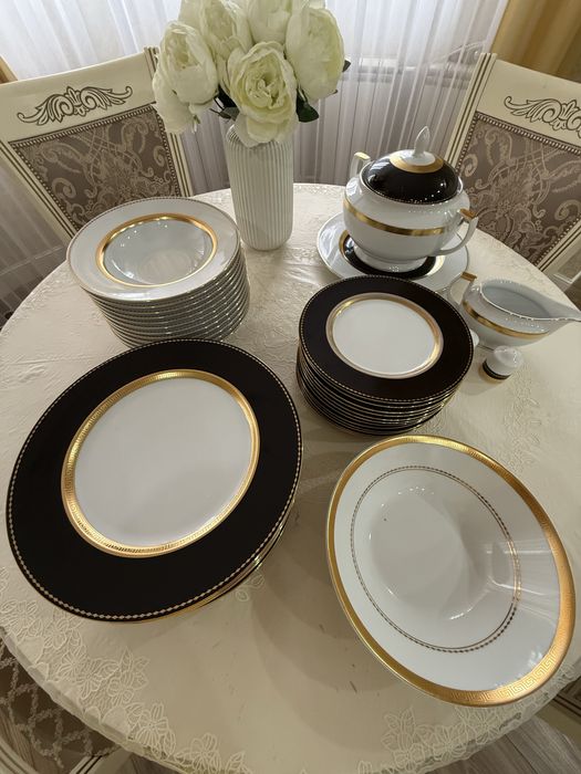 Продам столовый набор 12 персон 42 предмета предмета