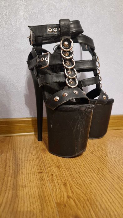 Стрипы Pleaser 35 р