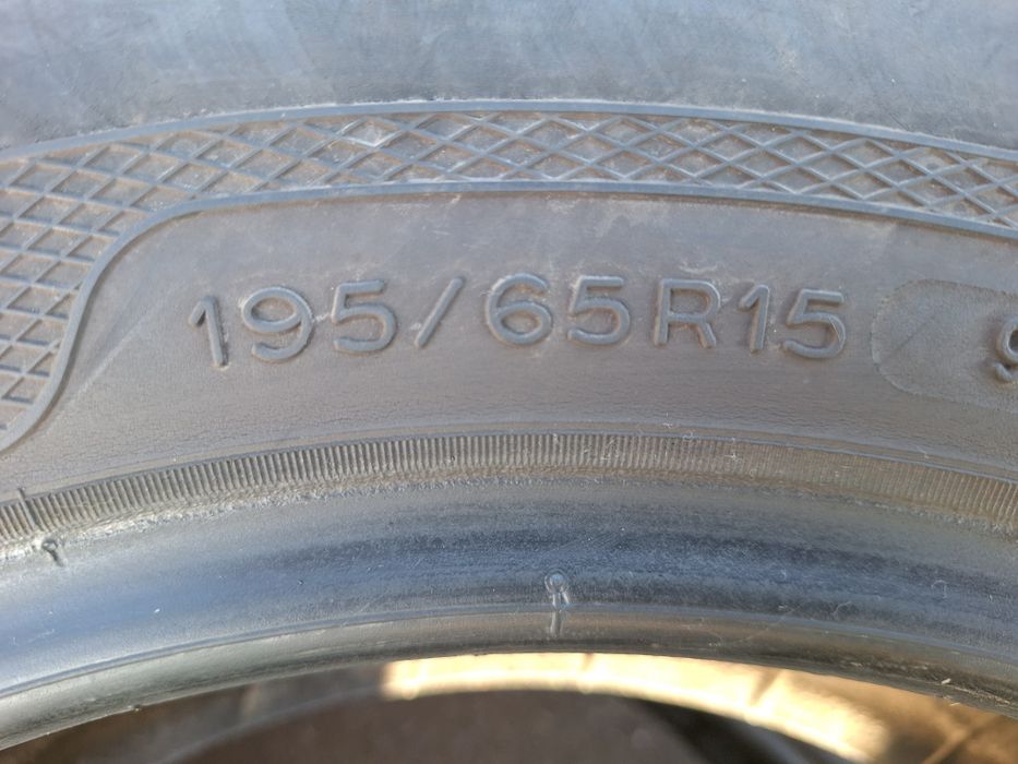 Anvelope de iarna  Cauciucuri  M+S 175 65 14 / 195 65 15 profil ca nou