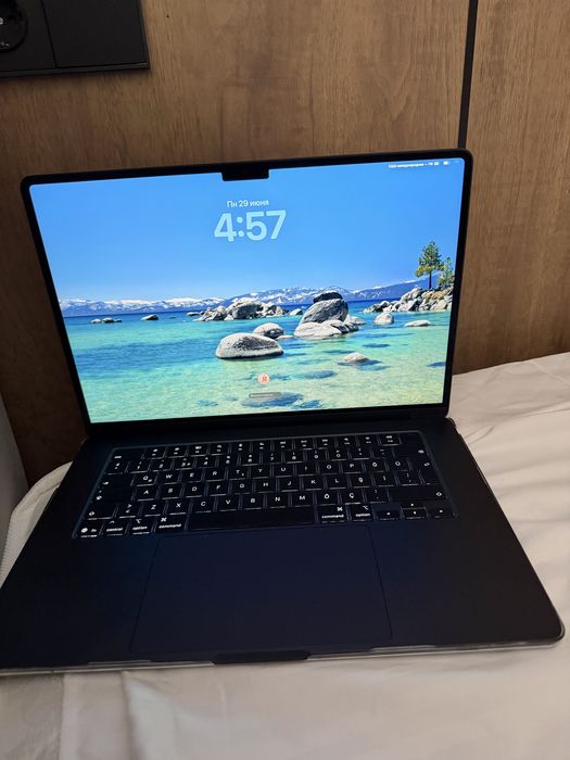 MacBook Air  m4 ноутбук