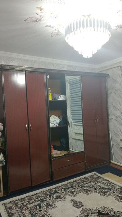 Диван Шкаф сатилады срочно арзан бахада берип жиберемен