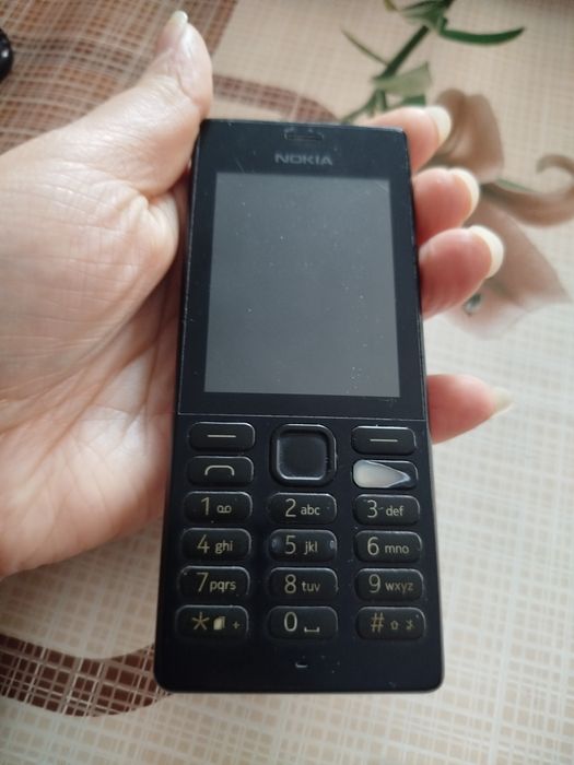 Телефони за части