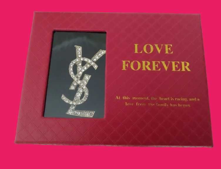 Broșe dama YSL eleganta