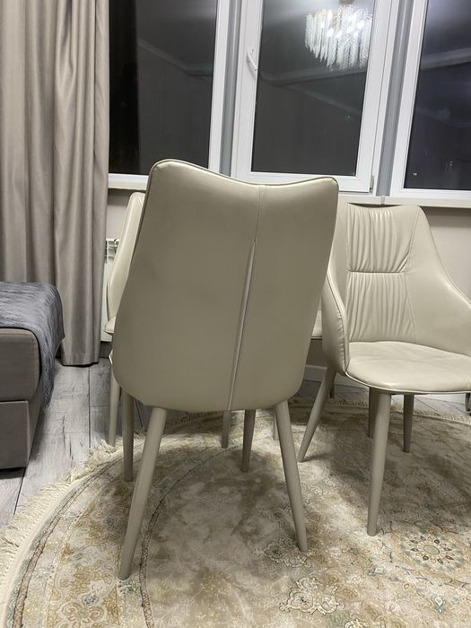 Стулья почти новые 4шт