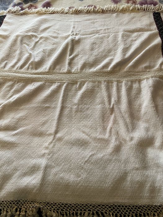 Fata de masa si stergar traditional