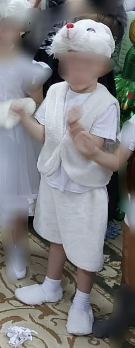 Продам костюм зайчика на мальчика