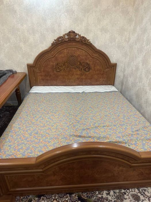 Спалный Ганитур Сервант