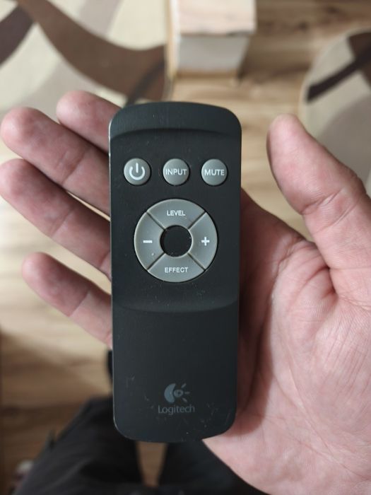 Sistem audio Logitech Z906