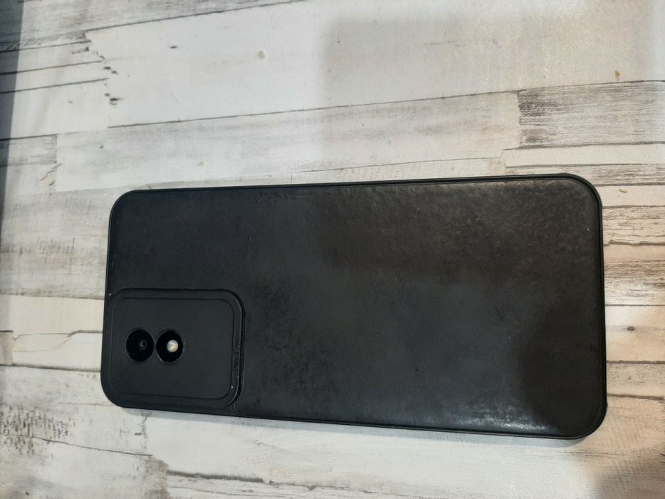 Телефон смартфон vivid y02