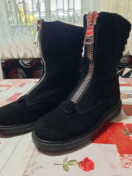 Топли дамски черни боти 37 номер