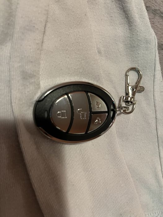 Дистанционно за гараж и бариери  Hörmann