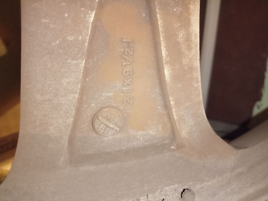 Инфинити джанти 21 Японски автомобили Хонда Нисан кия Хюндай пирели