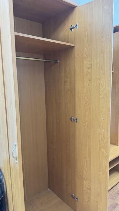 Срочно отдам даром шкаф