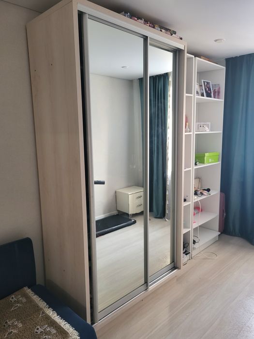 Продам шкаф куппе