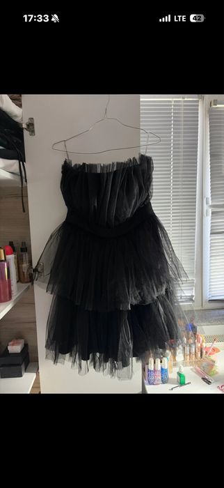 rochie de seara cu volane