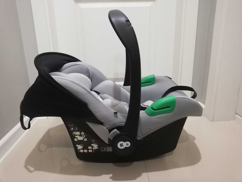 НОВ Кош за кола Kinderkraft + адаптори