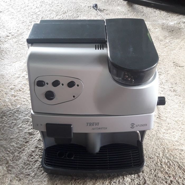 делонги магнифика