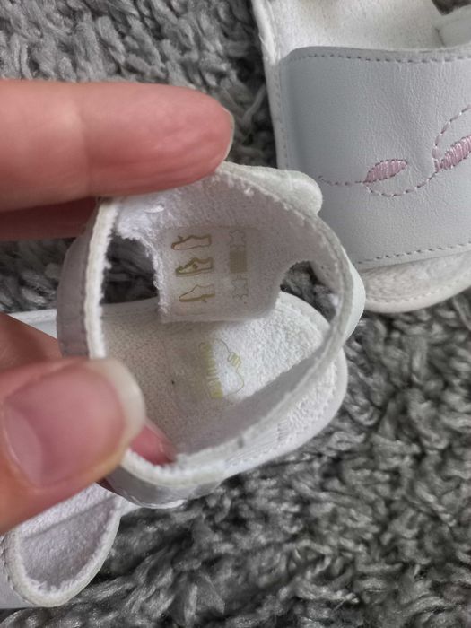 Sandale din piele naturala pt bebe