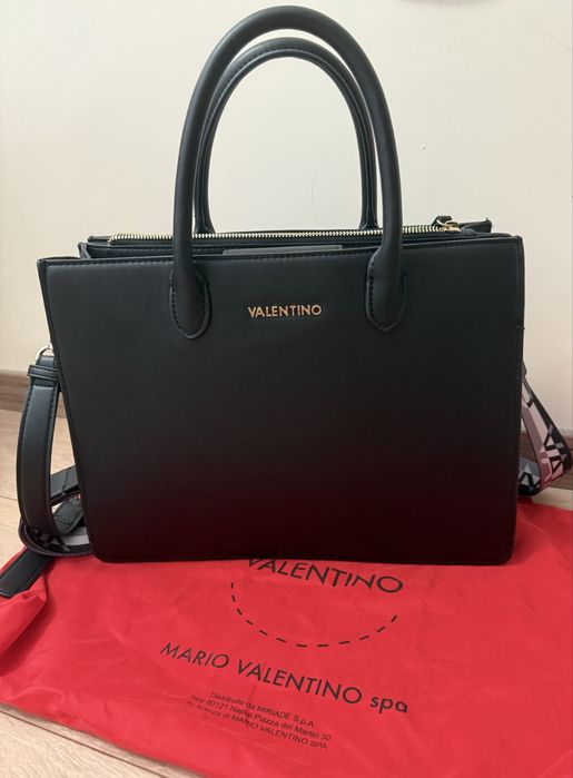 Чисто нова оригинална чанта Valentino
