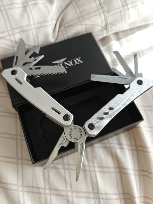 Lanterna+Clește Multifuncțional