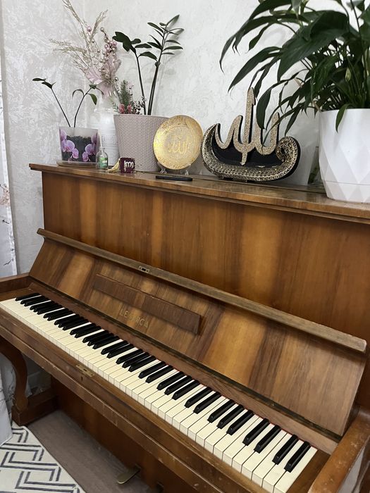 Продаю фортепиано