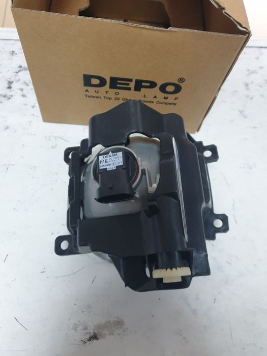 Противотуманка левая Land Cruiser 200 12-