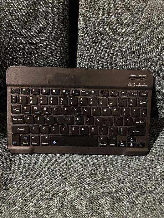 Samsung Galaxy Tab S6 Lite + Tastatură + Husă + S Pen, Stare excelentă