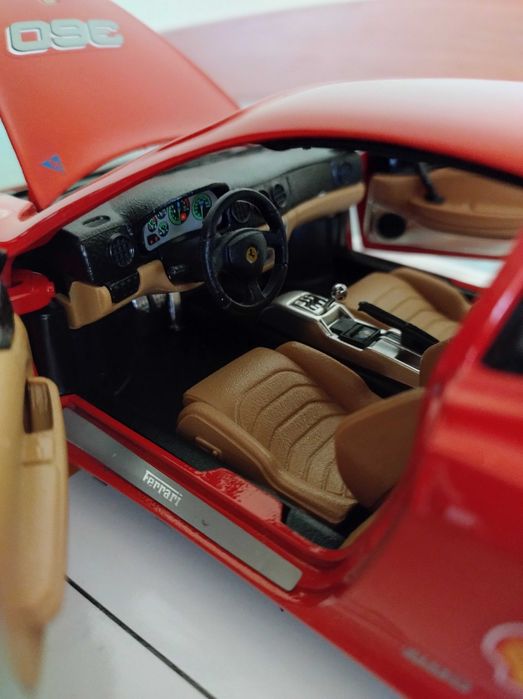 Ferrari 360 Burago 1:18
