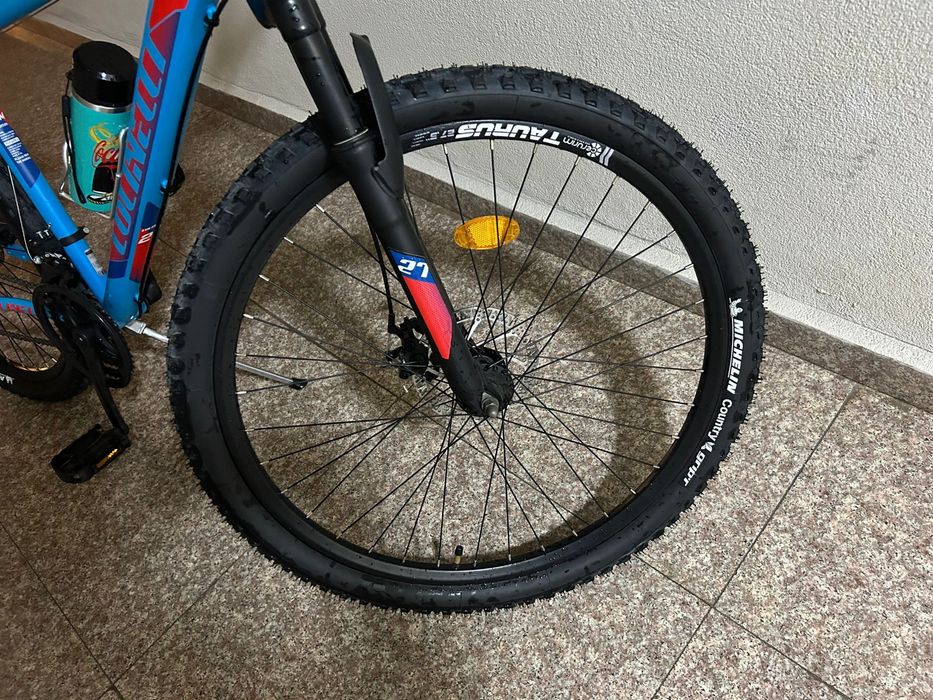 Vand bicicleta ca noua