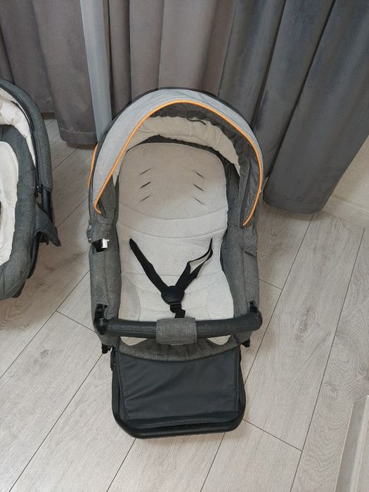 Продается коляска ADAMEX 3 в 1