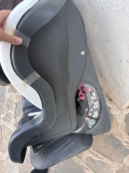 Scaun auto,9-18 kg,are husa albastru bleumarin