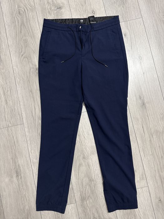 Pantaloni model elegant cu manșetă