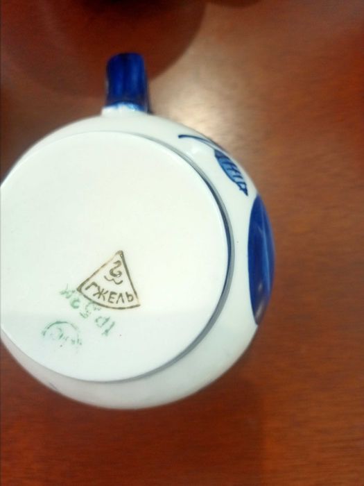 посуда сервировочная Гжель