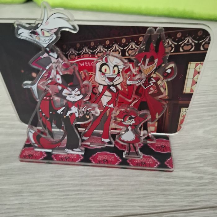 Акриловая фигурка