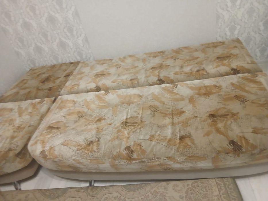 Продам диван в отличном состоянии