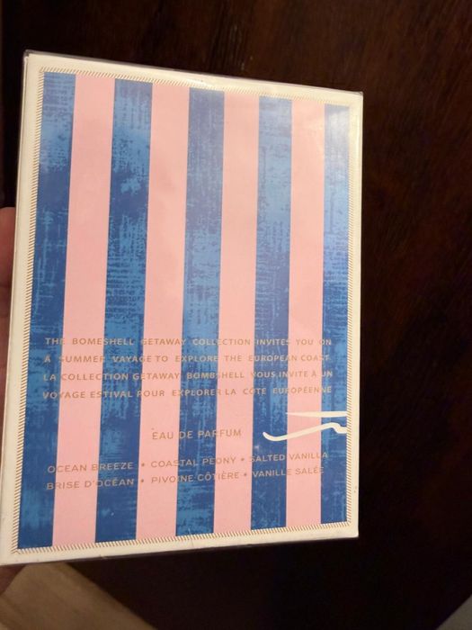 Victoria’s secret bombshell santorini