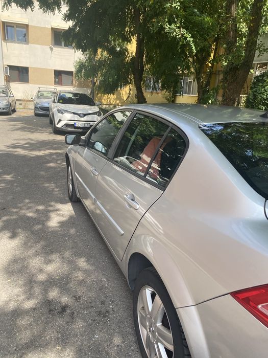 Vand Renault Megane Motor 1,6 pret 2800€