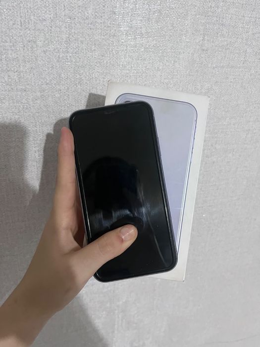 продам iphone 11 64gb
