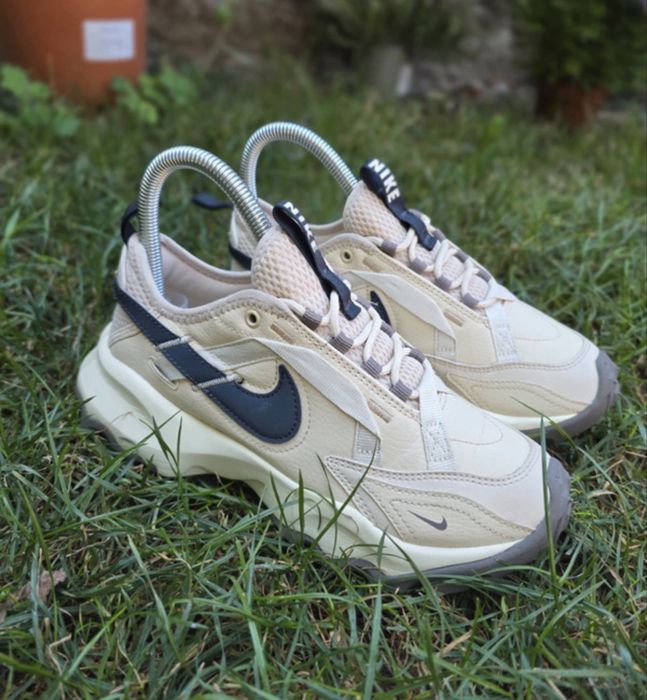 Nike TC 7900 'Beach Cave Stone Coconut Milk Off Noir' DD9682-200