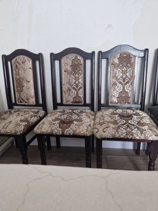 Продаются красивые стулья