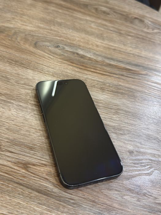 продам iphone 15 pro